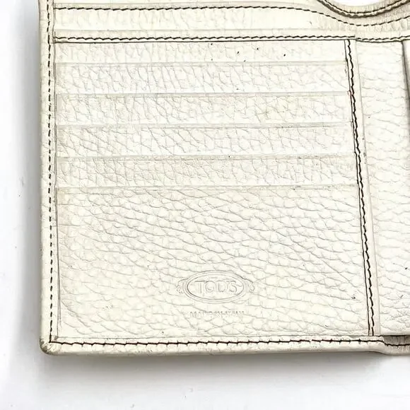 TOD'S vintage wallet white leather snap closure credit cards slots & pockets